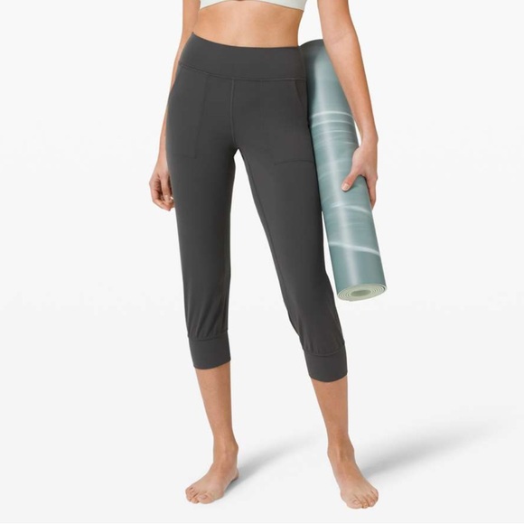 BOTH LIKE NEW!!  Lululemon High Rise Cropped Align Joggers - Picture 1 of 10